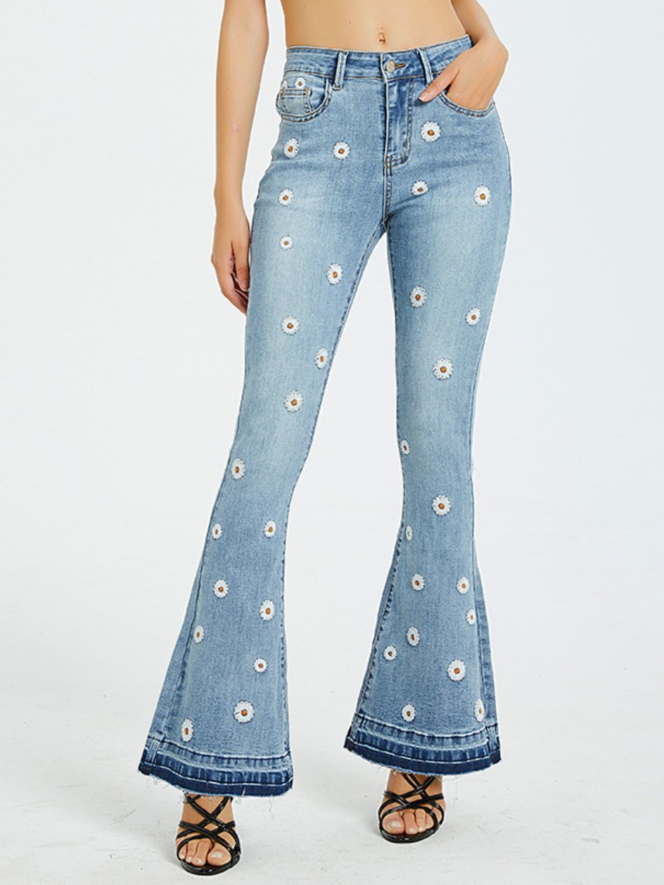 Canuck™| Chic Daisy Embroidered Slim-fit Flared Jeans